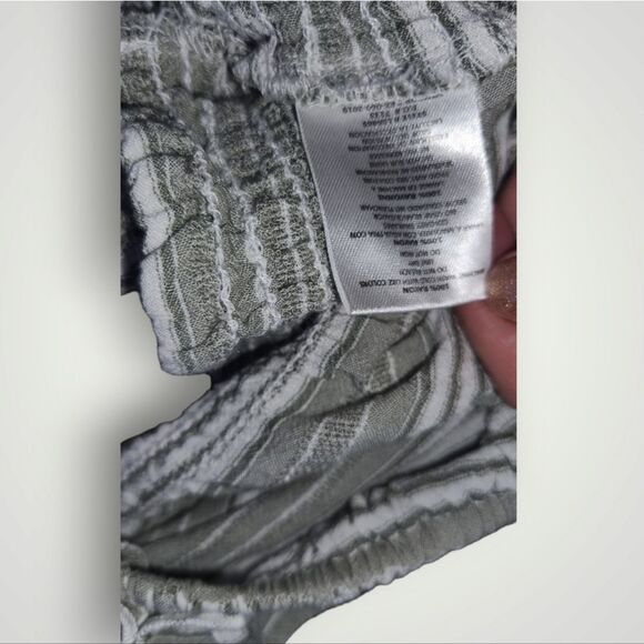 Salty Lemon Short Sleeve Top Green Print Square Tops Women's Size Large - Picture 7 of 7